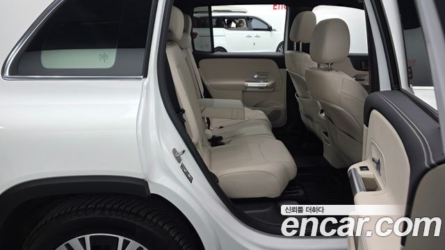 Mercedes-Benz GLB-Class (X247) GLB200 d 2024 — фото 12