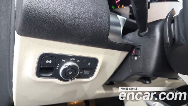Mercedes-Benz GLB-Class (X247) GLB200 d 2024 — фото 17