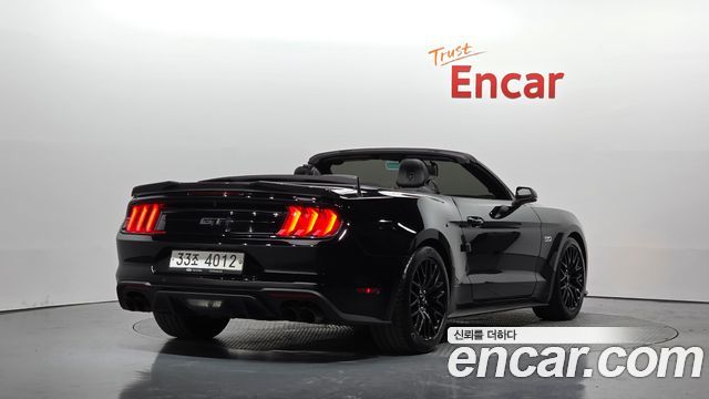 Ford Mustang GT Convertible 2019 — фото 2
