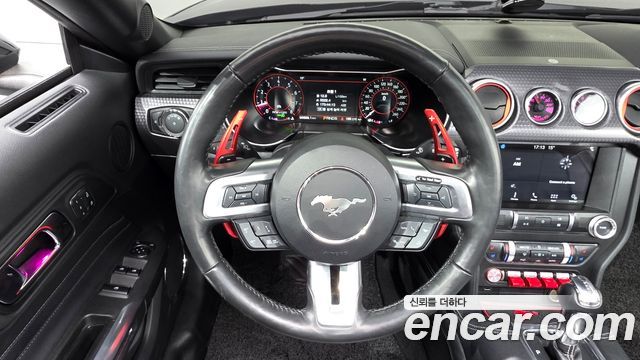 Ford Mustang GT Convertible 2019 — фото 13