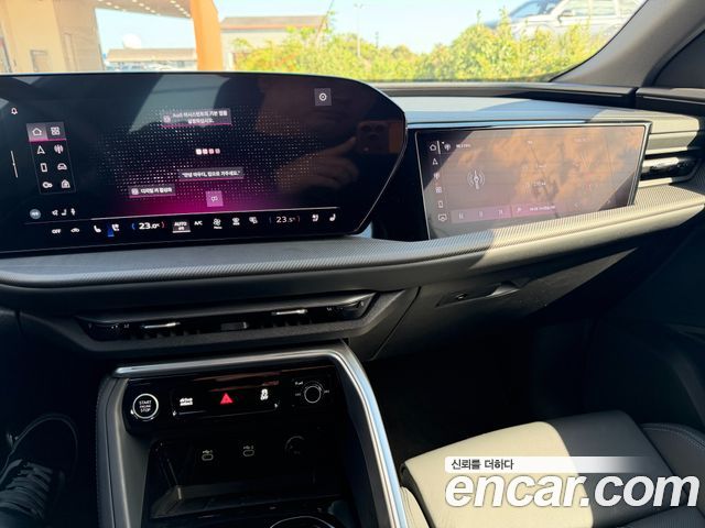 Audi Q5 (80A) 40 TDI Quattro S Line Black Edition 2025 — фото 16