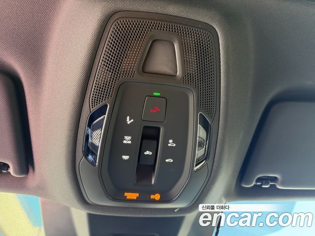 Audi Q5 (80A) 40 TDI Quattro S Line Black Edition 2025 — фото 17