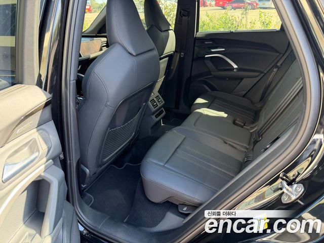 Audi Q5 (80A) 40 TDI Quattro S Line Black Edition 2025 — фото 18