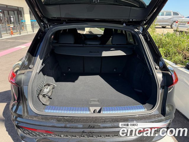 Audi Q5 (80A) 40 TDI Quattro S Line Black Edition 2025 — фото 23