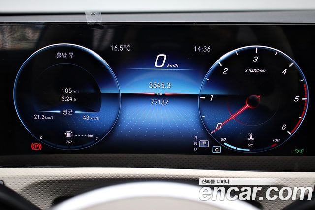Mercedes-Benz A-Class (W177) A200d Sedan 2021 — фото 17