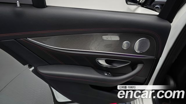 Mercedes-Benz E-Class (W213) E43 AMG 4MATIC 2017 — фото 25