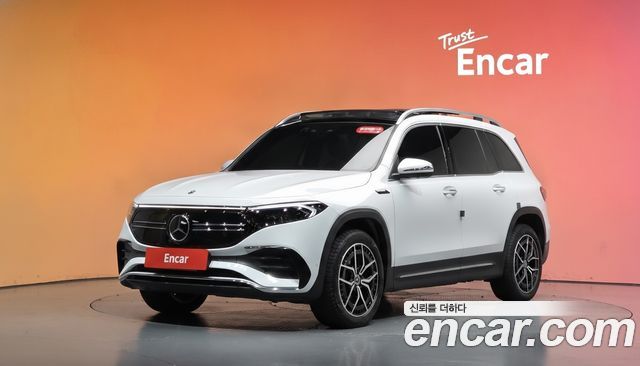 Mercedes-Benz EQB (X243) EQB300 4MATIC AMG Line
