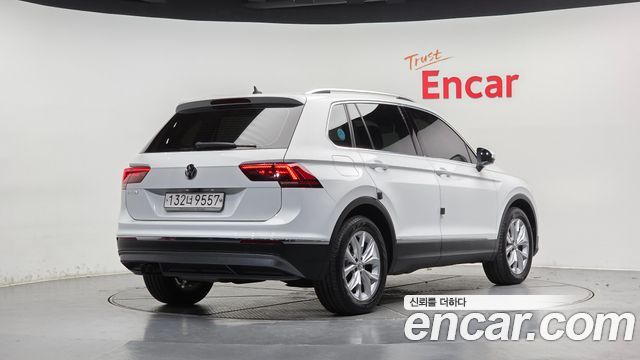 Volkswagen Tiguan (II) 2.0 TDI Premium 2020 — фото 2
