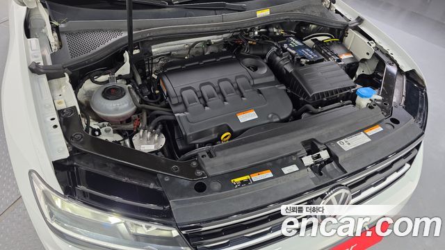 Volkswagen Tiguan (II) 2.0 TDI Premium 2020 — фото 6