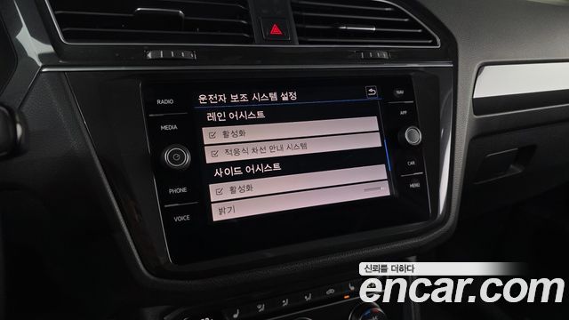 Volkswagen Tiguan (II) 2.0 TDI Premium 2020 — фото 17