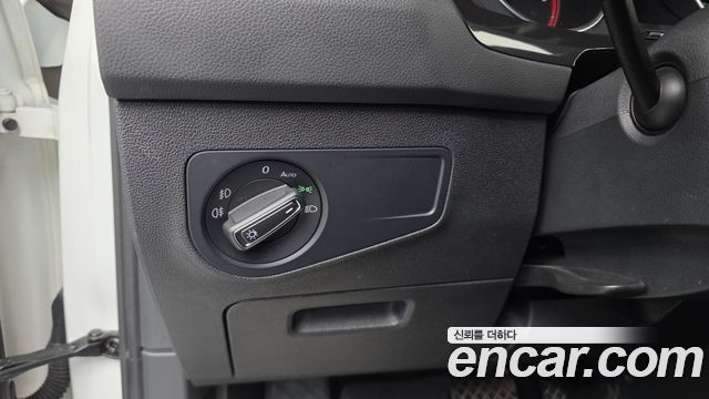 Volkswagen Tiguan (II) 2.0 TDI Premium 2020 — фото 28