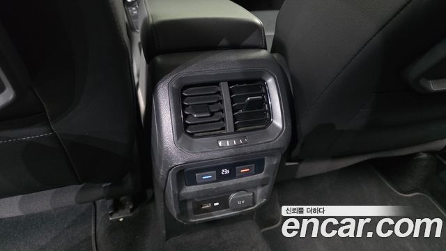 Volkswagen Tiguan (II) 2.0 TDI Premium 2020 — фото 29