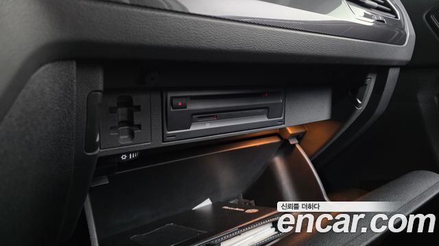 Volkswagen Tiguan (II) 2.0 TDI Premium 2020 — фото 31