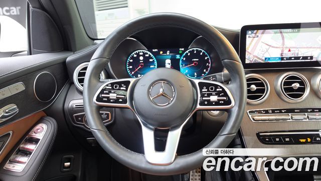 Mercedes-Benz GLC-Class (X253) GLC300 4MATIC Premium Coupe 2021 — фото 13
