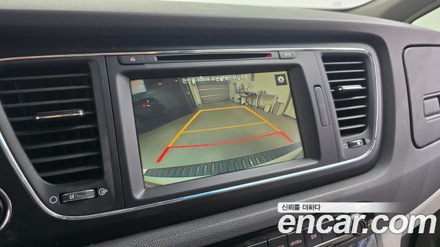 Kia Carnival 11-seater Luxury 2016 — фото 15