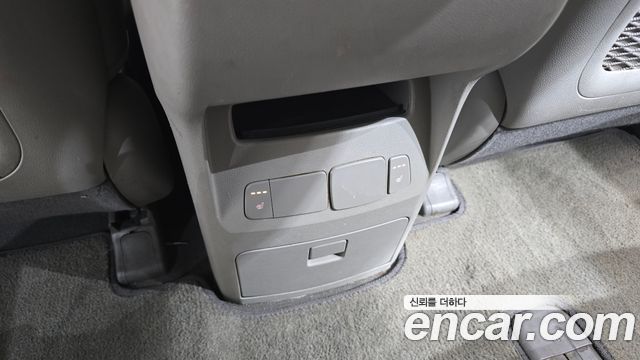 Kia Carnival 11-seater Luxury 2016 — фото 19