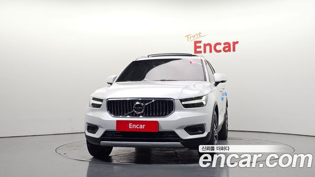 Volvo XC40 T4 Inscription 2019 — фото 3