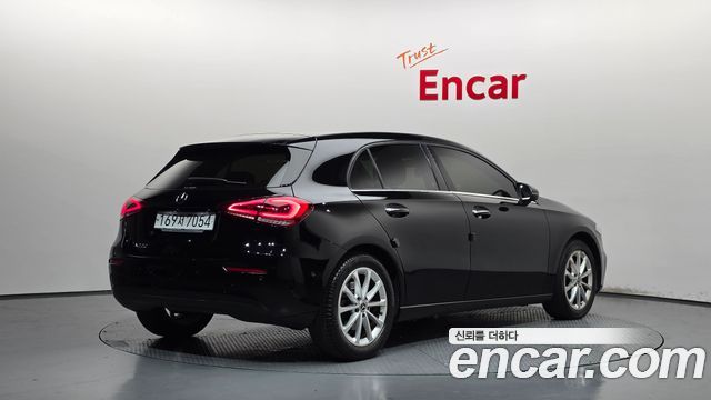 Mercedes-Benz A-Class (W177) A220 Hatchback 2019 — фото 2