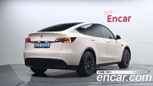 Tesla Model Y Standard Range RWD 2021 — фото 2