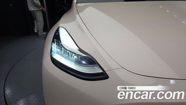 Tesla Model Y Standard Range RWD 2021 — фото 22