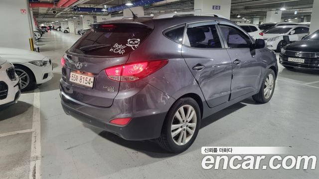 Hyundai Tucson ix Diesel 2WD LX20 Luxury 2012 — фото 4