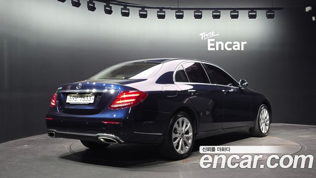 Mercedes-Benz E-Class (W213) E300 4MATIC Exclusive 2018 — фото 2