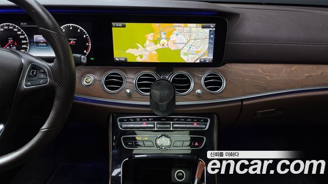 Mercedes-Benz E-Class (W213) E300 4MATIC Exclusive 2018 — фото 14