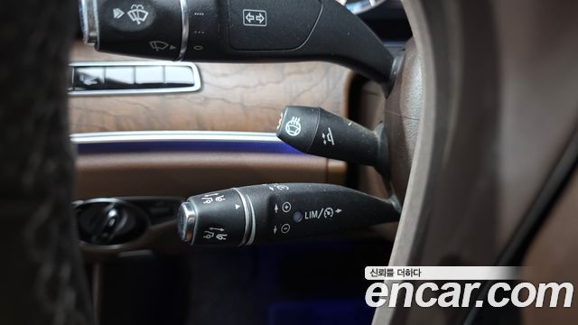 Mercedes-Benz E-Class (W213) E300 4MATIC Exclusive 2018 — фото 27