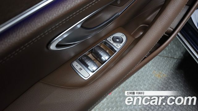 Mercedes-Benz E-Class (W213) E300 4MATIC Exclusive 2018 — фото 29