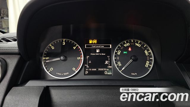 Land Rover Discovery 4 3.0 SDV6 HSE 2016 — фото 8