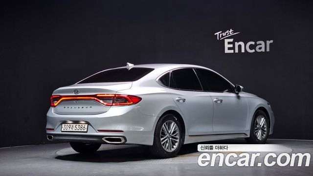 Hyundai Grandeur (IG) 2.4 Premium 2019 — фото 2