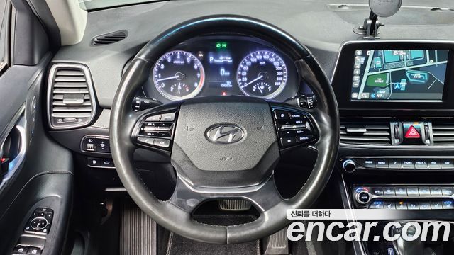 Hyundai Grandeur (IG) 2.4 Premium 2019 — фото 17