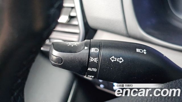 Hyundai Grandeur (IG) 2.4 Premium 2019 — фото 20