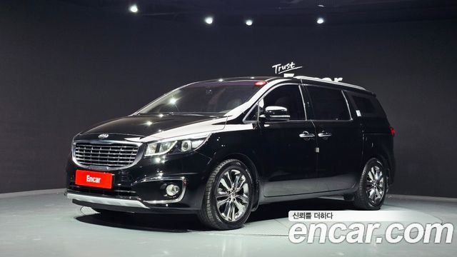 Kia Carnival 9-seater Prestige