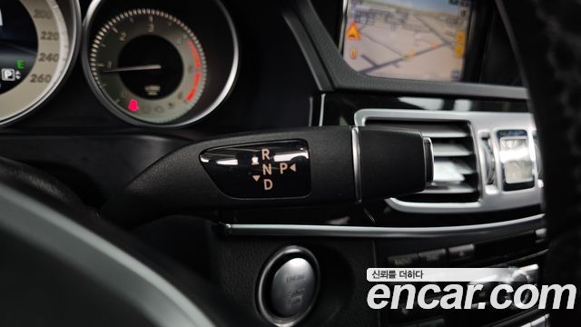 Mercedes-Benz E-Class (W212) E220 CDI Avantgarde 2015 — фото 9