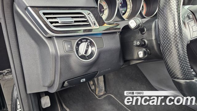 Mercedes-Benz E-Class (W212) E220 CDI Avantgarde 2015 — фото 16