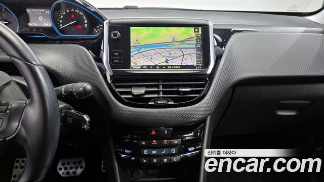 Peugeot 2008 1.6 e-HDi Allure 2015 — фото 19