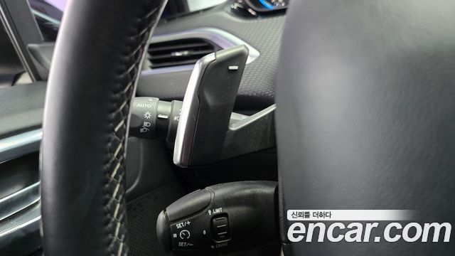 Peugeot 2008 1.6 e-HDi Allure 2015 — фото 22