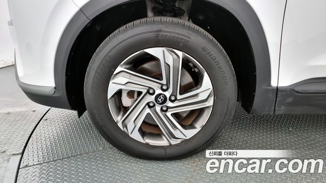 Hyundai Santa Fe Gasoline 2.5T 2WD Exclusive 2022 — фото 5