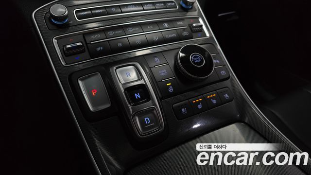 Hyundai Santa Fe Gasoline 2.5T 2WD Exclusive 2022 — фото 9