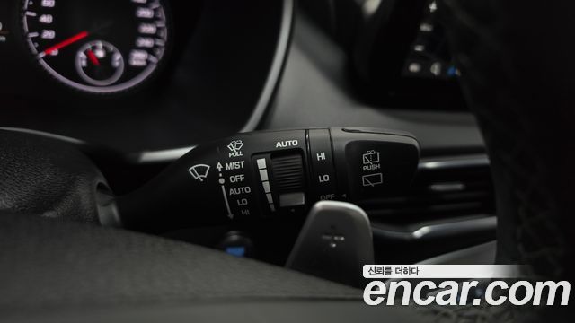 Hyundai Santa Fe Gasoline 2.5T 2WD Exclusive 2022 — фото 17