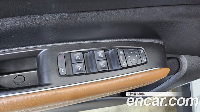 Renault Korea QM6 2.0 LPe RE Signature 2WD 2023 — фото 9