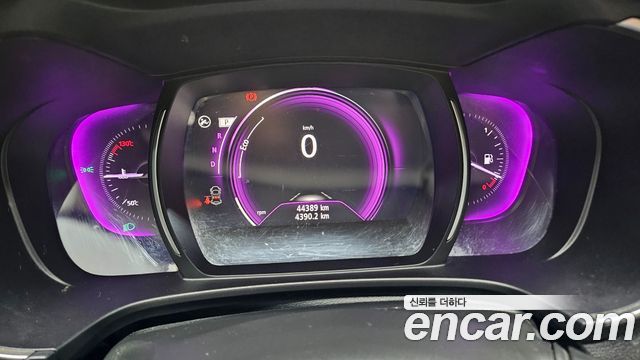 Renault Korea QM6 2.0 LPe RE Signature 2WD 2023 — фото 17