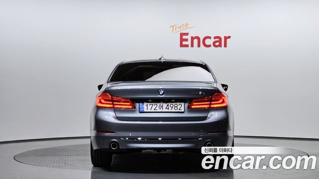 BMW 5 Series (G30) 520d Luxury Special Edition 2018 — фото 4