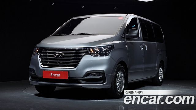 Hyundai Grand Starex Van 5-Seater Modern