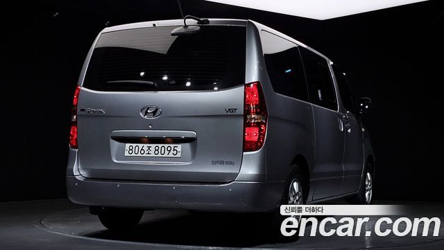 Hyundai Grand Starex Van 5-Seater Modern 2021 — фото 2