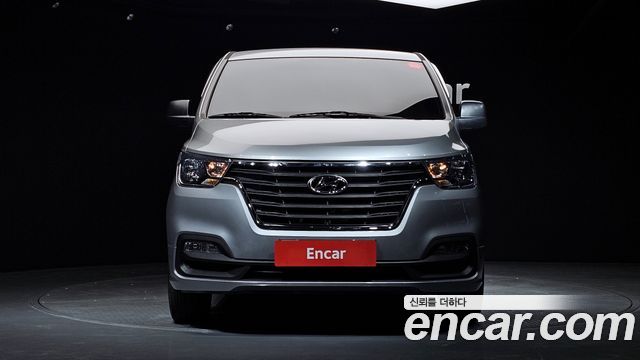 Hyundai Grand Starex Van 5-Seater Modern 2021 — фото 3