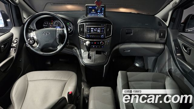Hyundai Grand Starex Van 5-Seater Modern 2021 — фото 7