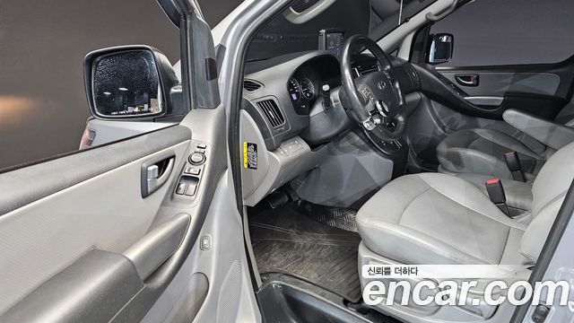 Hyundai Grand Starex Van 5-Seater Modern 2021 — фото 11