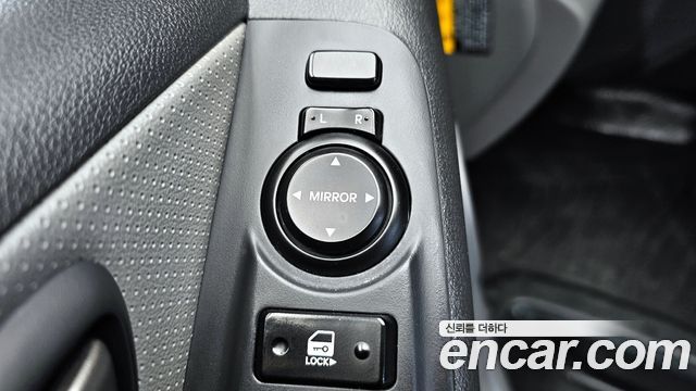 Hyundai Grand Starex Van 5-Seater Modern 2021 — фото 18